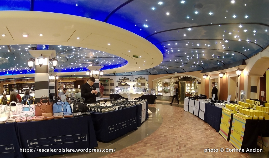 MSC Fantasia - Piazza San Giogio