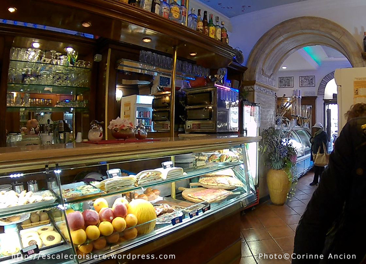 Rome - Caffe Roma - Fontaine Trevi