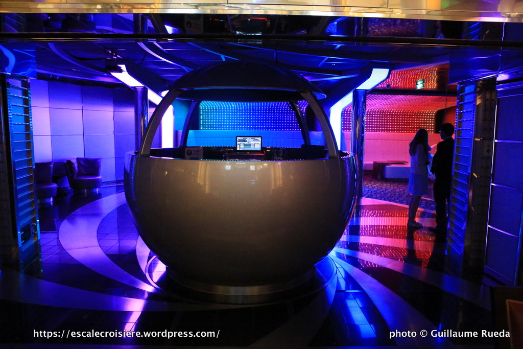 Celebrity Equinox - Discothèque Quasar