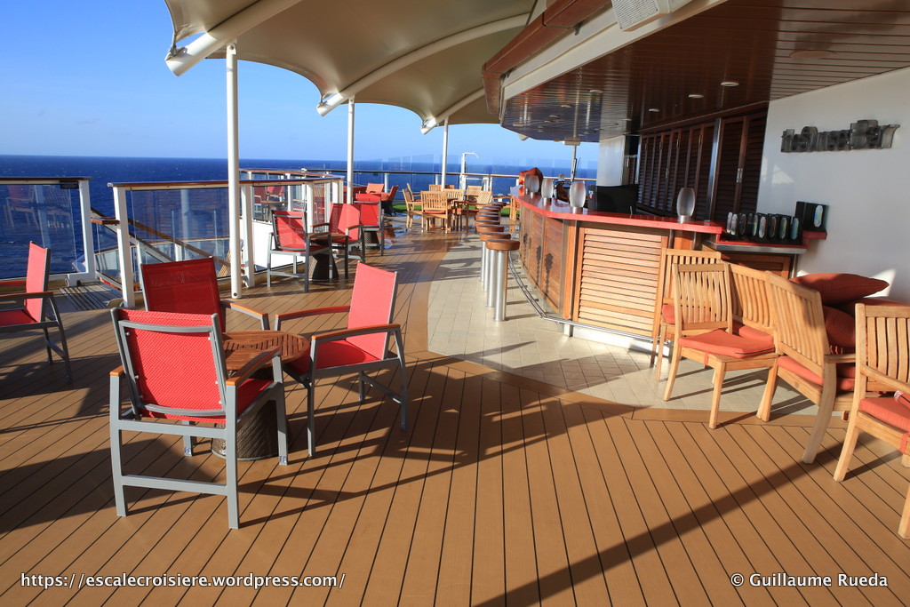 Celebrity Equinox - Sunset bar