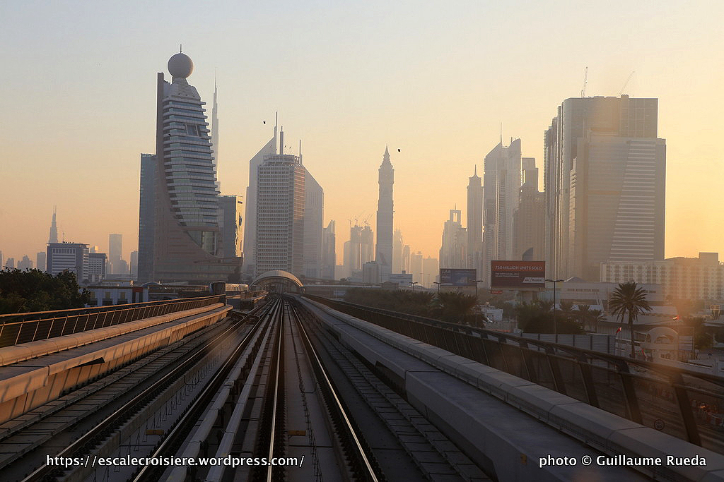 Escale à Dubaï - Emirats Arabes - Sheik Zayed Road