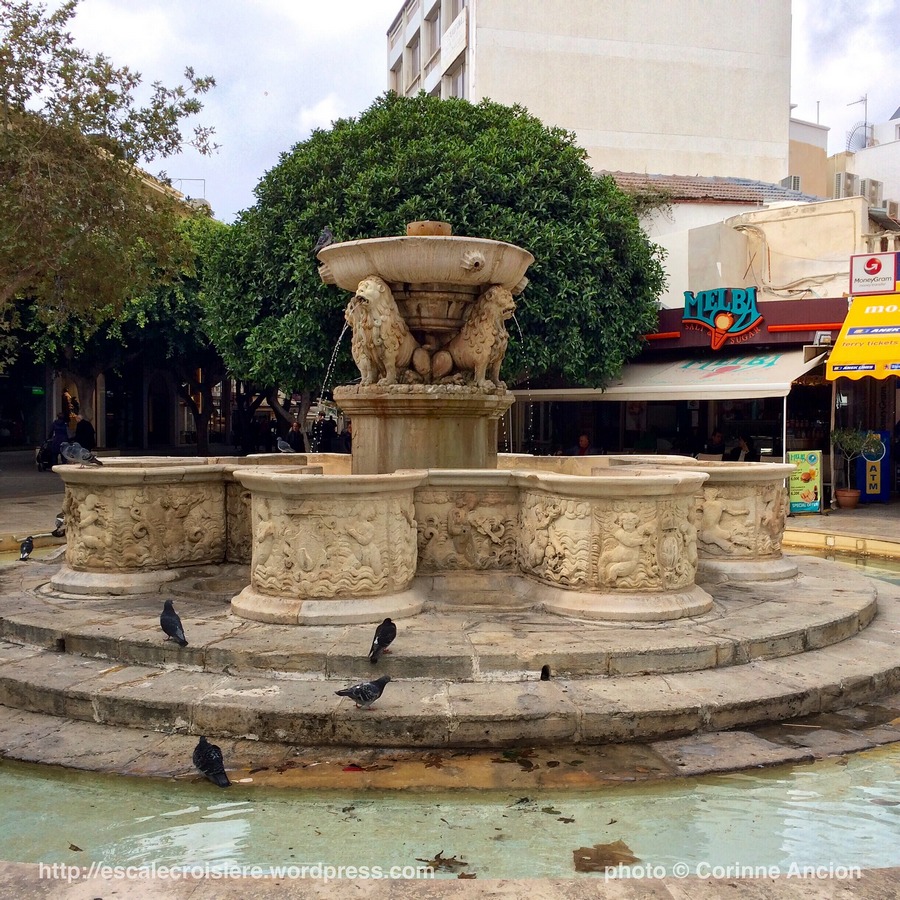Escale à Heraklion - Grèce - fontaine Morosini