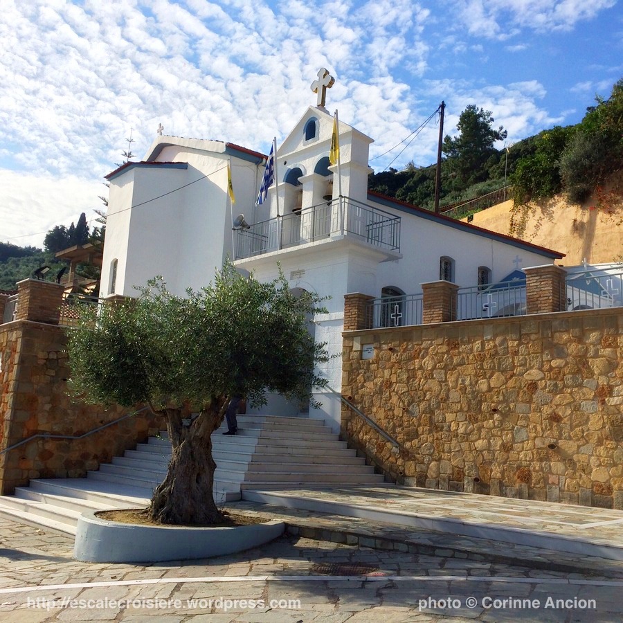 Escale à Katakolon - Eglise et monument