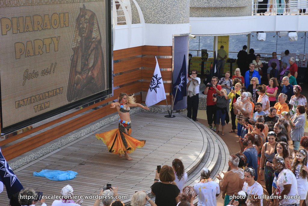 MSC Fantasia - Pharaon party - passage du canal de Suez