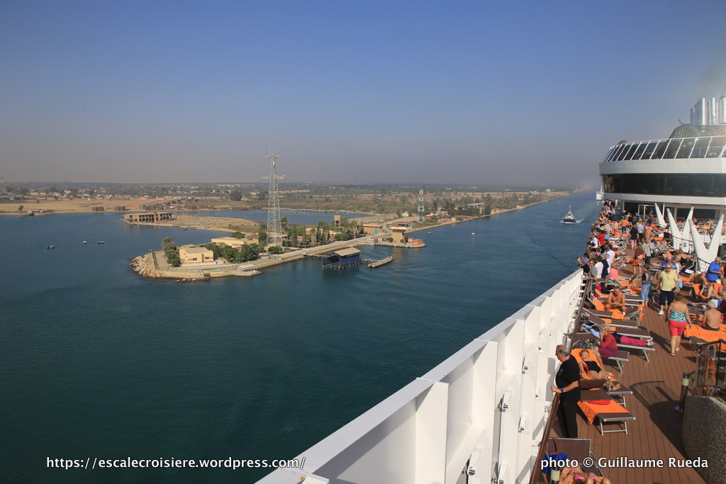Traversée du Canal de Suez - Ismailia - entrée dans le lac Timsah