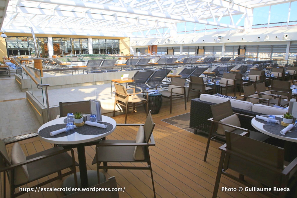 Viking Sky - Main pool