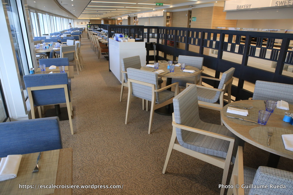 Viking Sky - World Café