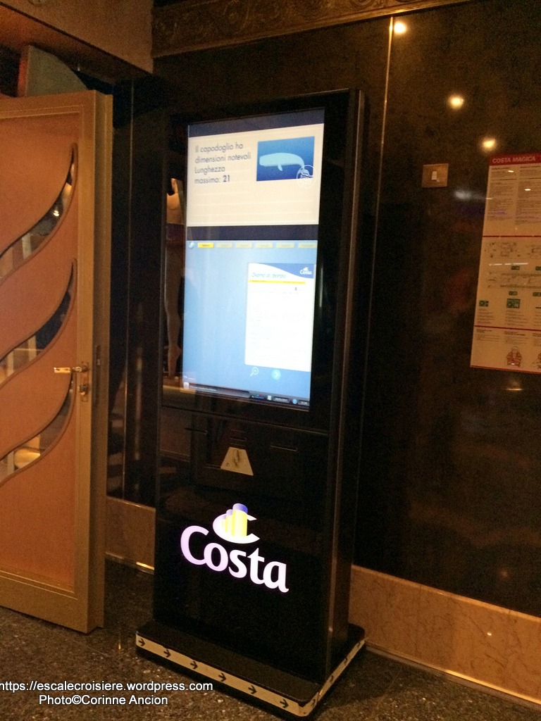 Costa Magica - Borne d'information