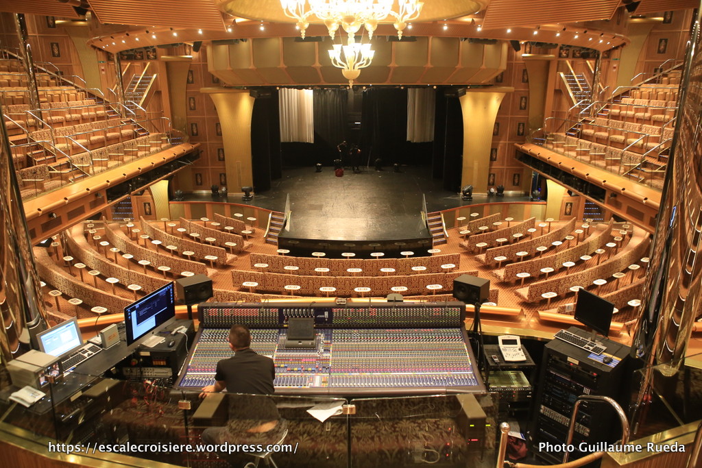 Costa Magica - Théâtre - Teatro Urbino