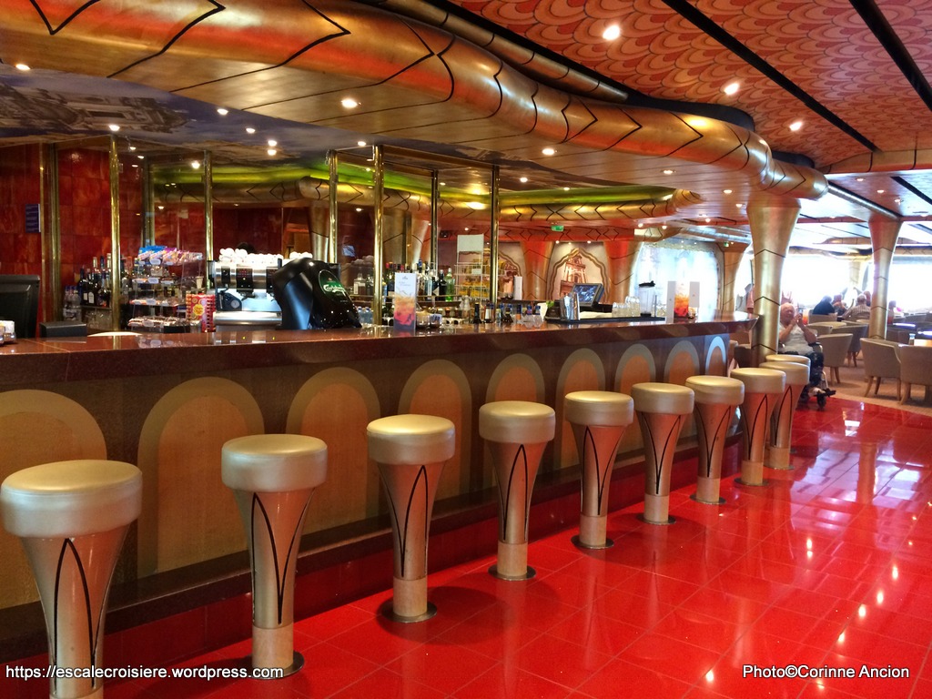 Costa Magica - Grand bar Salento