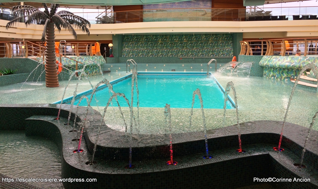 MSC Preziosa - La Playa Preciosa - Piscine couverte