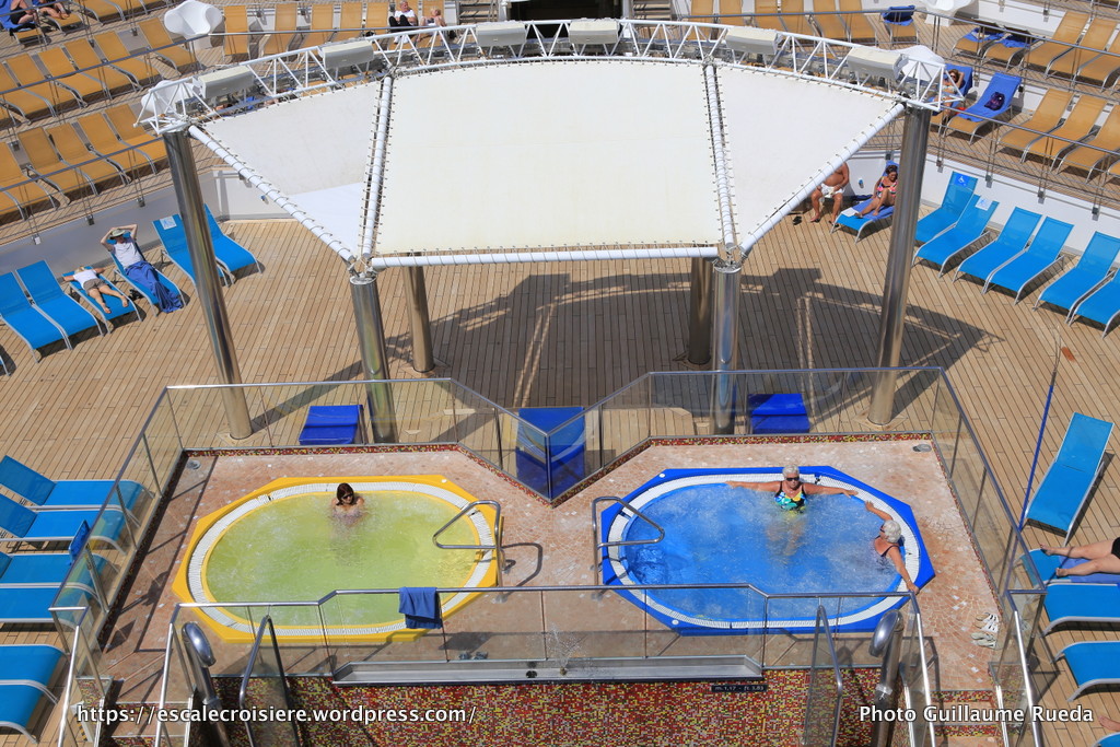 Costa Magica - Piscine centrale Lido Maratea