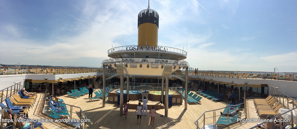 Costa Magica - Ponts supérieurs solariums