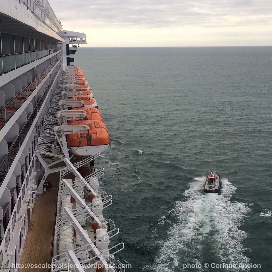 The Bridge - Queen Mary 2 - Cherbourg