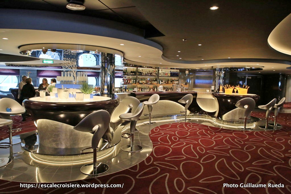 MSC Meraviglia - Infinity bar