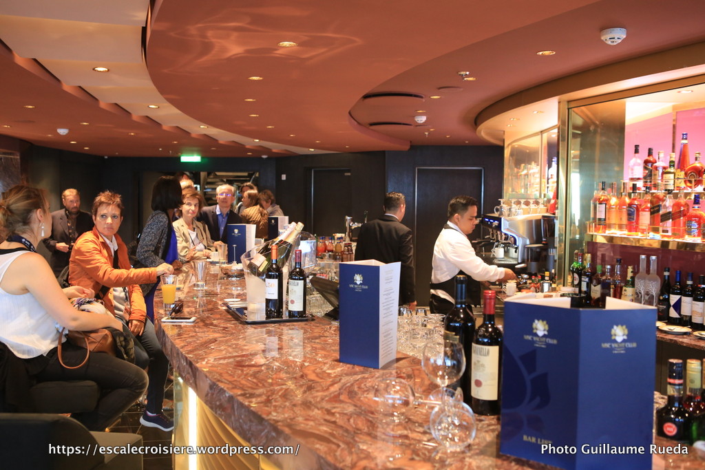 MSC Meraviglia - MSC Yacht Club Top Sail Lounge