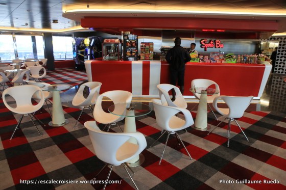 MSC Meraviglia - Sports bar