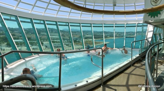 Independence of the Seas - Jacuzzi