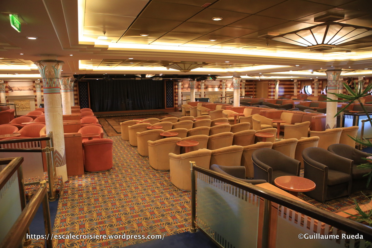 Independence of the Seas - Pyramid Lounge