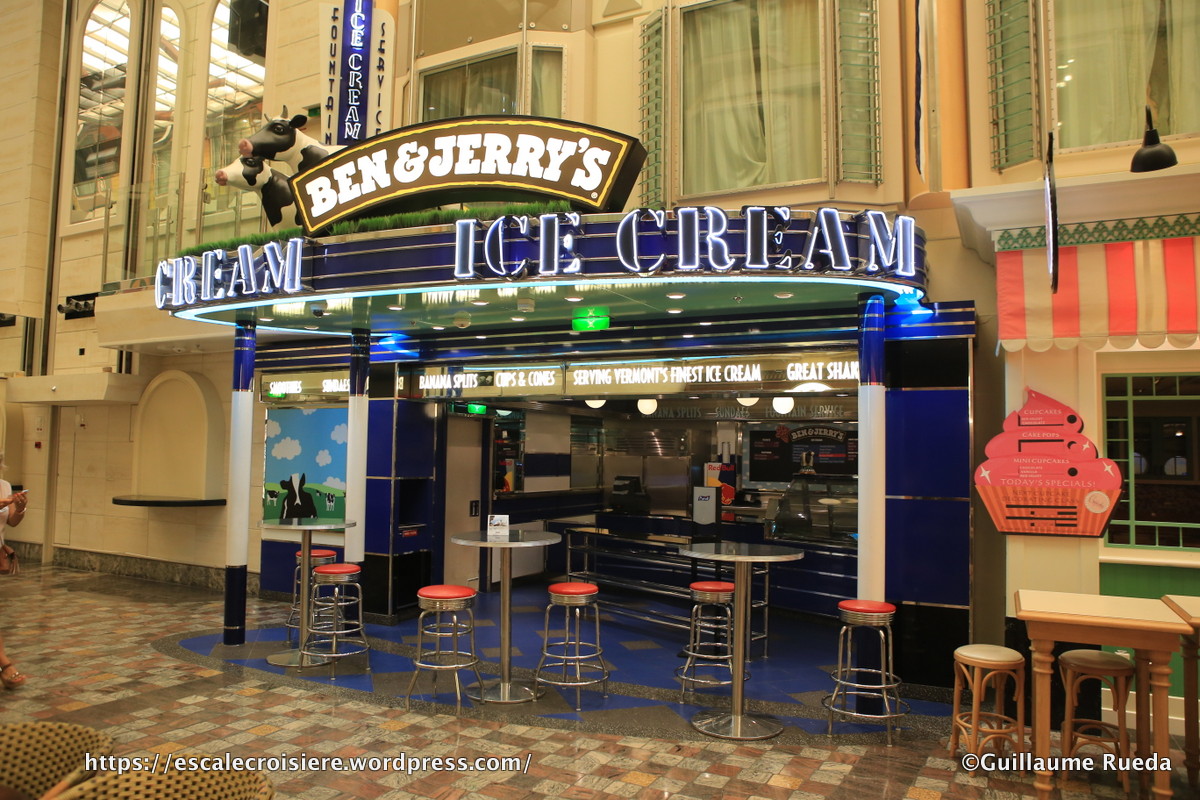 Independence of the Seas - Royal Promenade - Ben & Jerry's