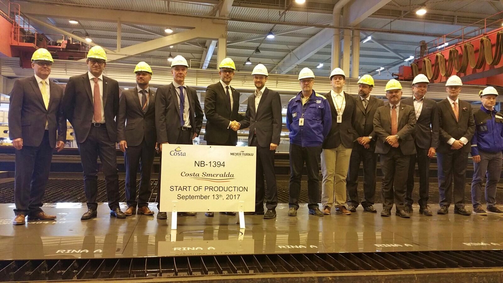 Cérémonie découpe première tôle Costa Smeralda
