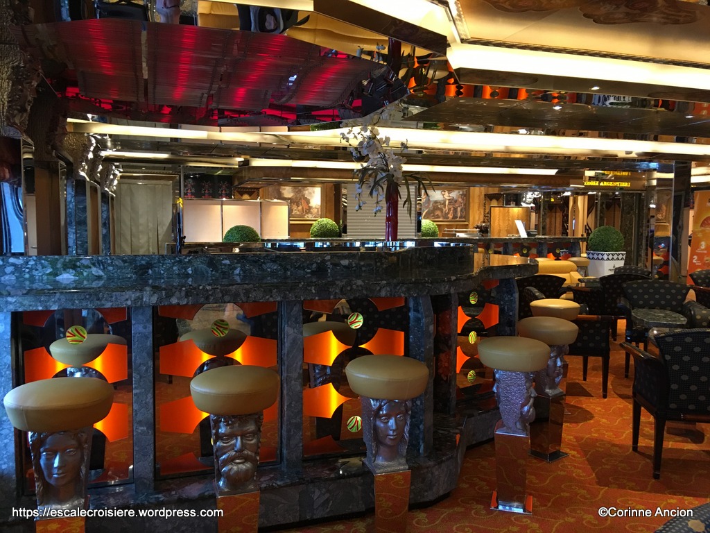 Costa Mediterranea - Bar Dionisos