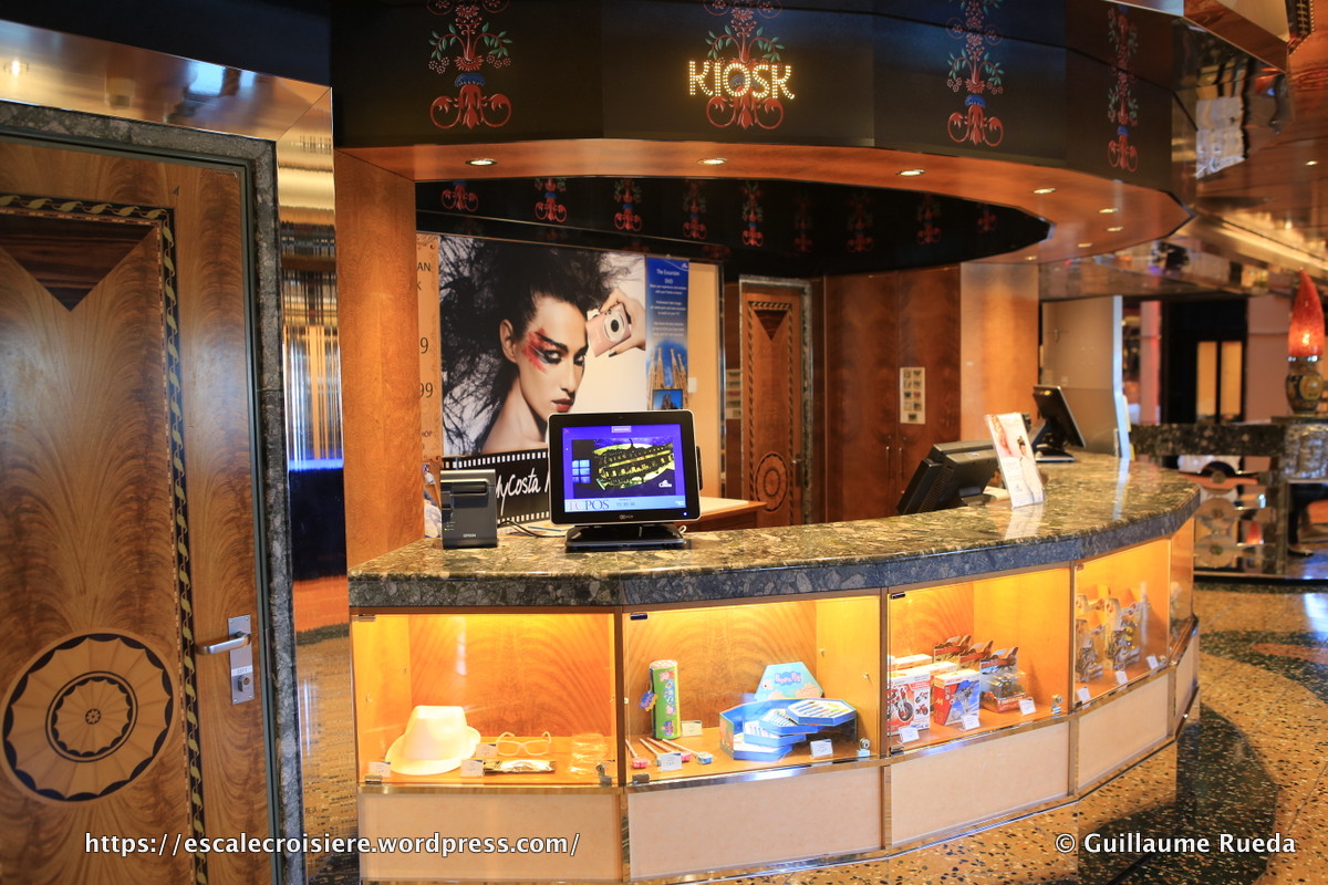 Costa Mediterranea - Boutiques