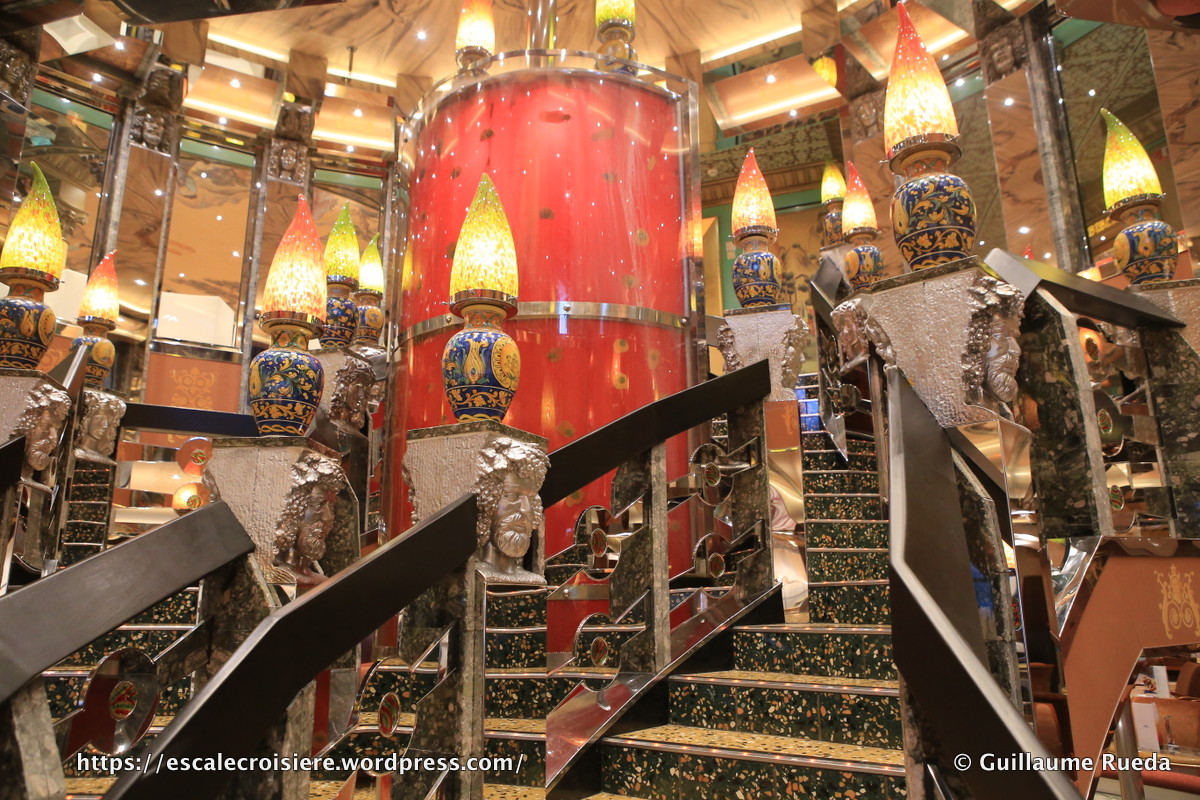 Costa Mediterranea - Piazza Casanova