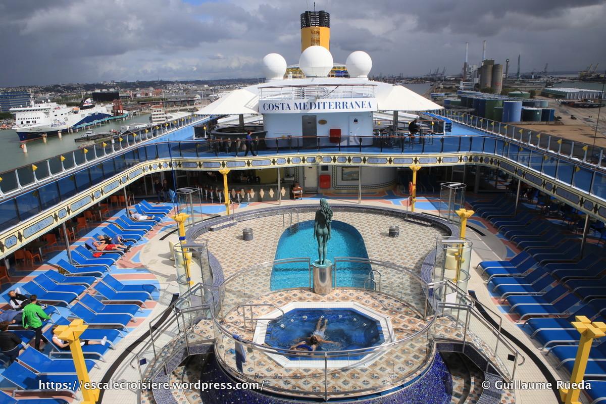 Costa Mediterranea - Piscine centrale - Lido Armonia