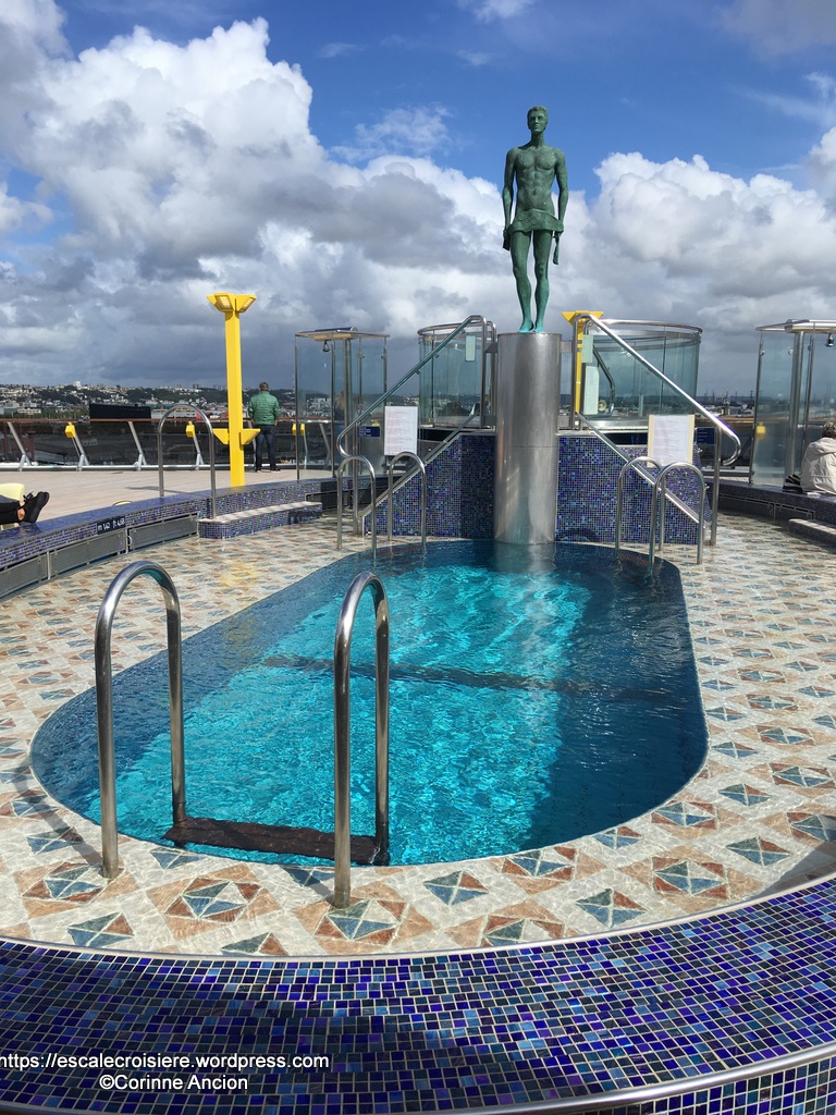 Costa Mediterranea - Piscine pont arrière - Lido Apollo