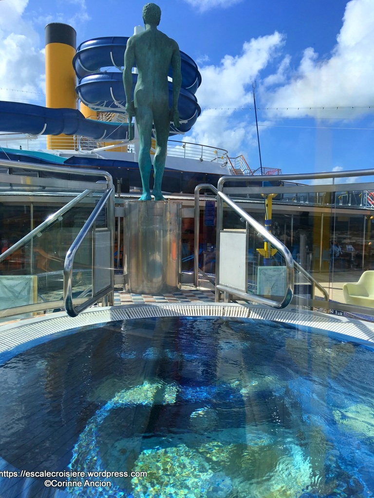 Costa Mediterranea - Piscine pont arrière - Lido Apollo
