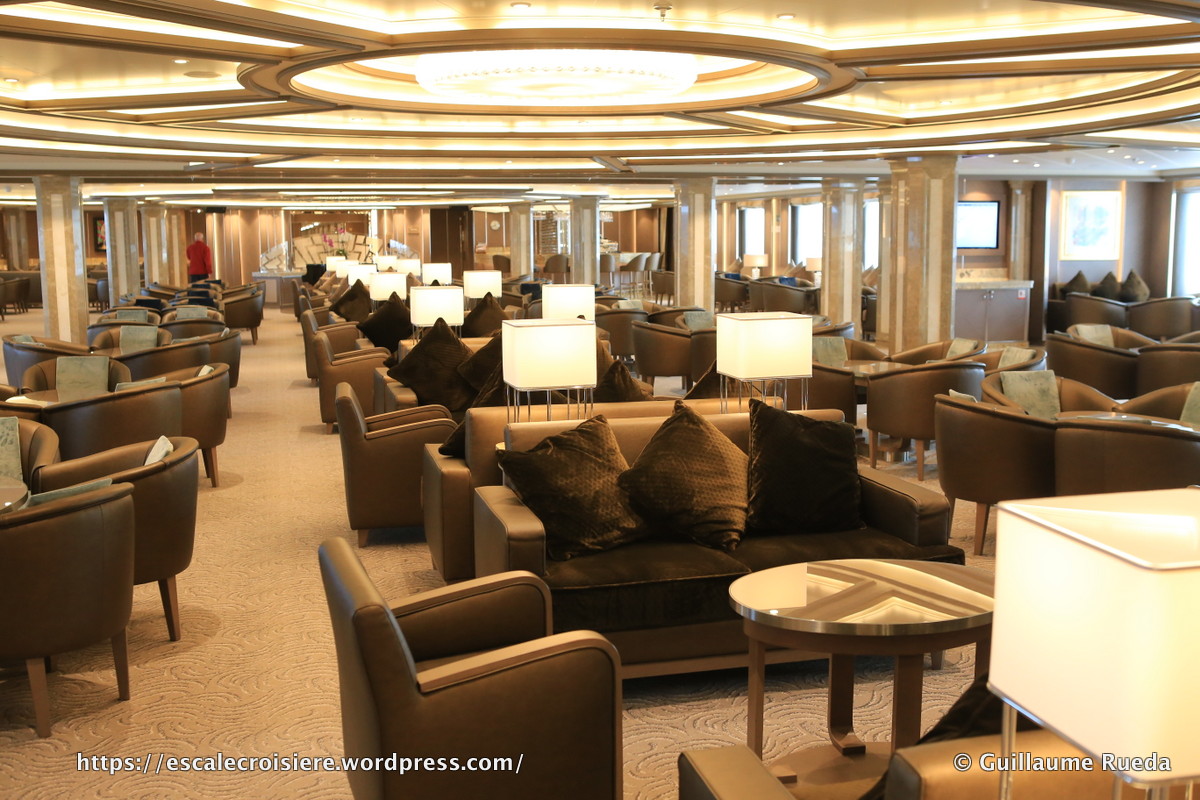 Silver Muse - Dolce Vita Lounge