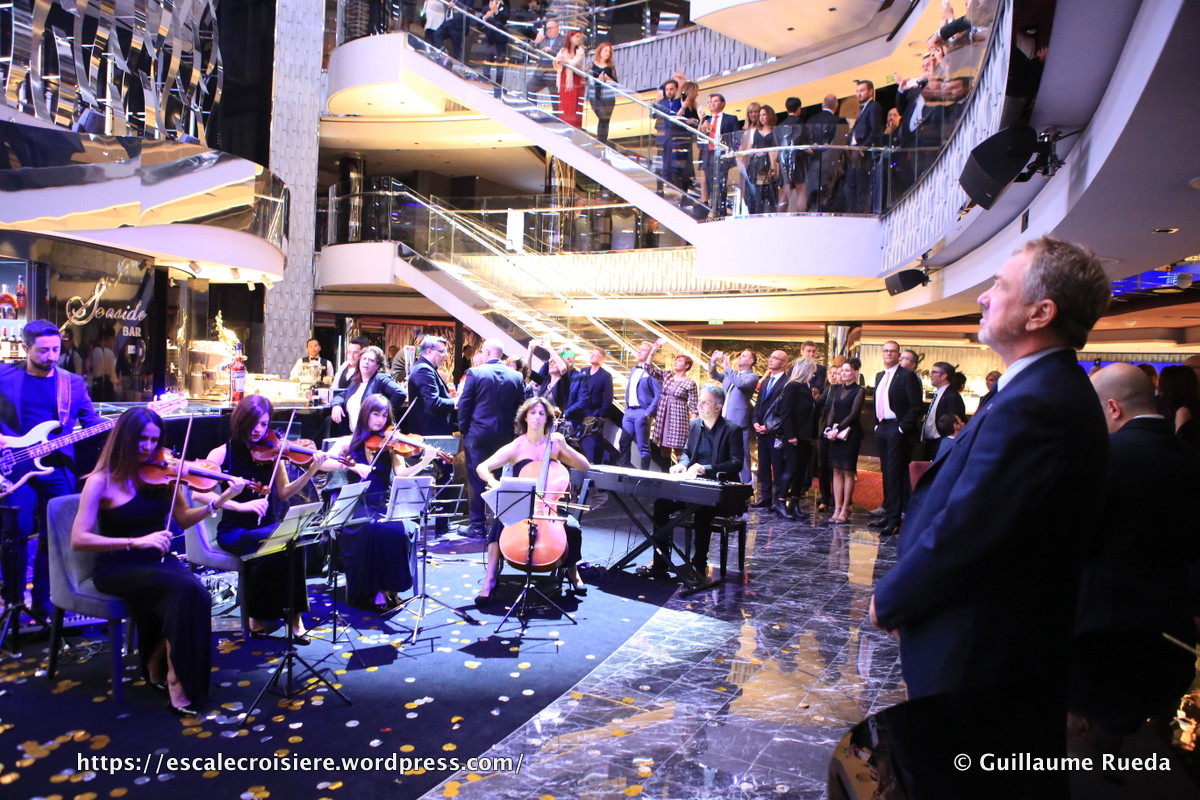 MSC Seaside - Atrium