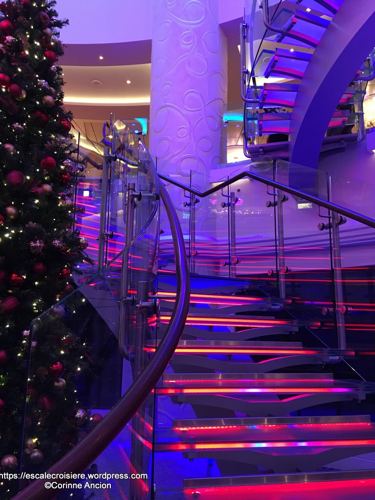 Norwegian Breakaway - Place du bistro