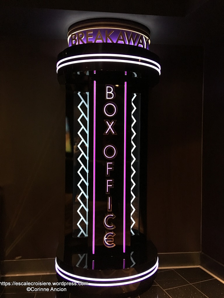 Norwegian Breakaway - Theatre