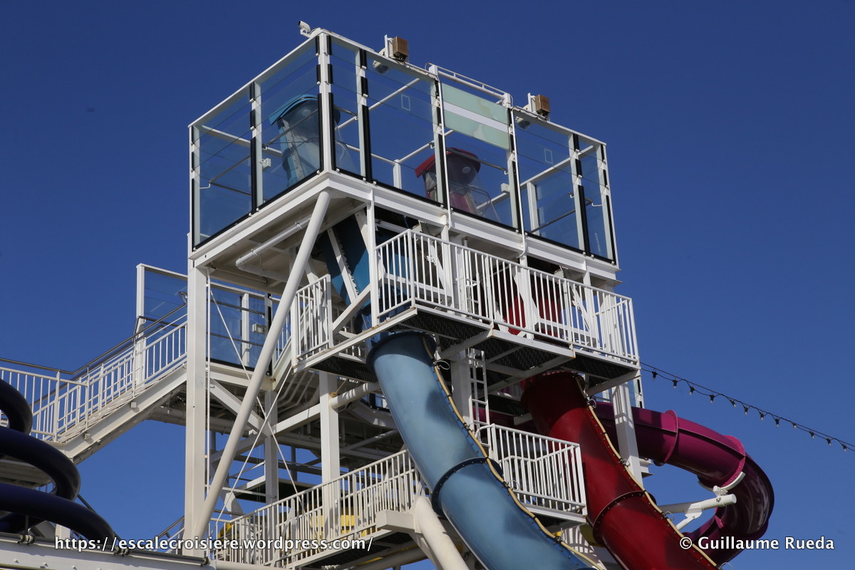Norwegian Breakaway - Toboggans - Waterslides