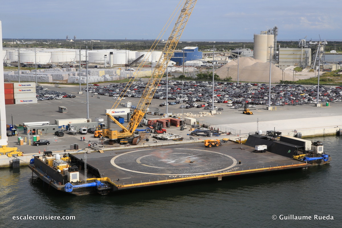 Cape Canaveral - Kennedy Space Center - SpaceX barge