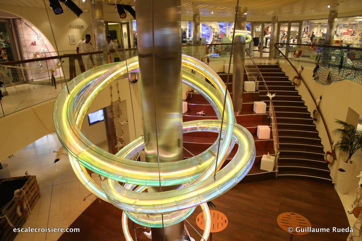 AIDAperla - Galerie marchande et boutiques