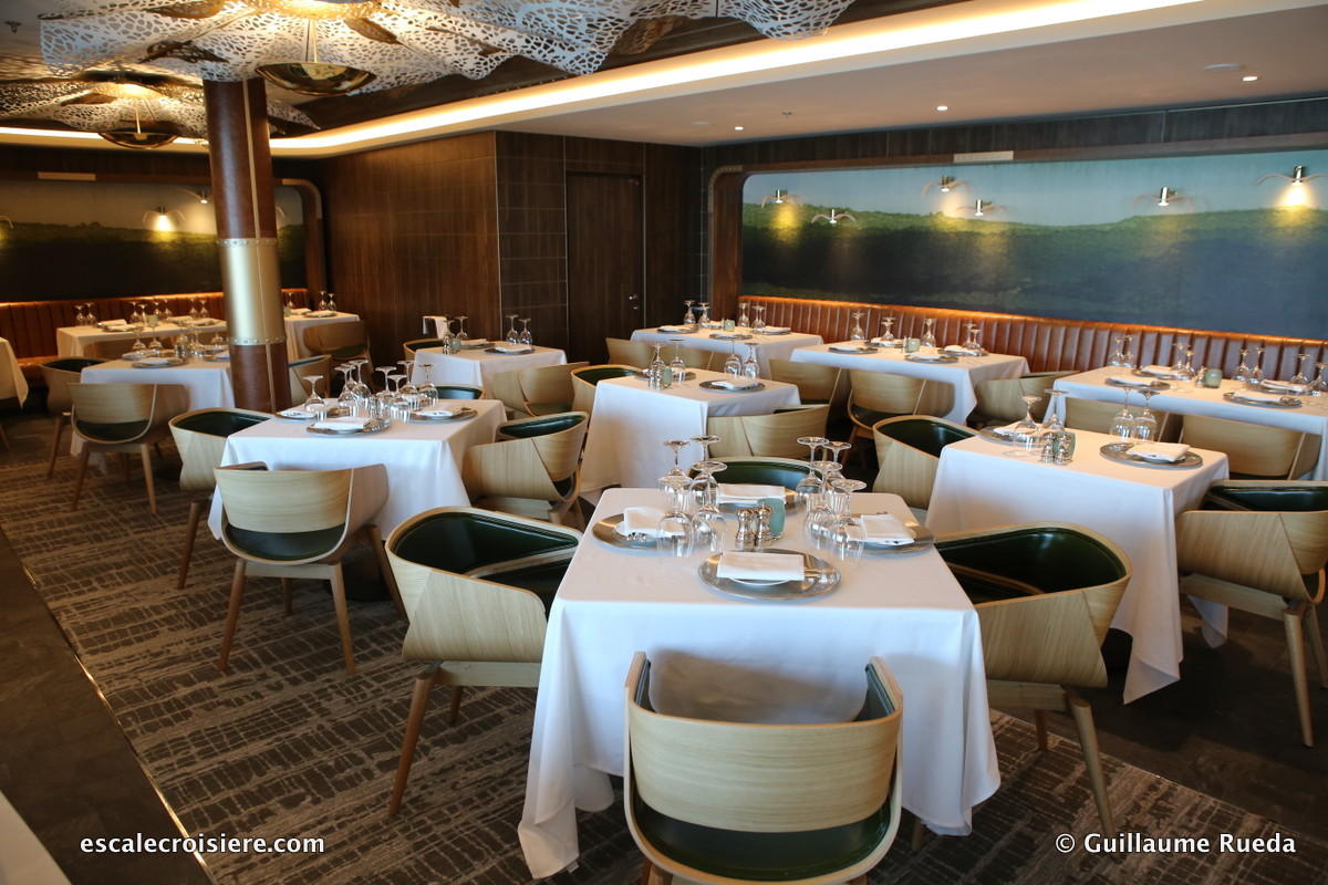 Norwegian Bliss - Ocean Blue restaurant