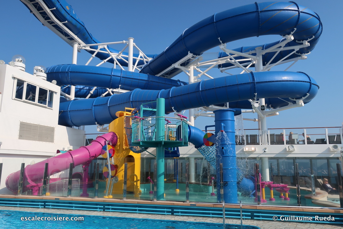 Norwegian Bliss - Toboggan Aqua Racer