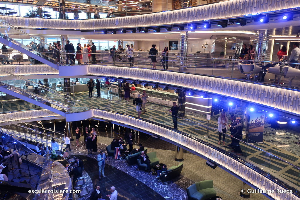 MSC Seaview Atrium (1)