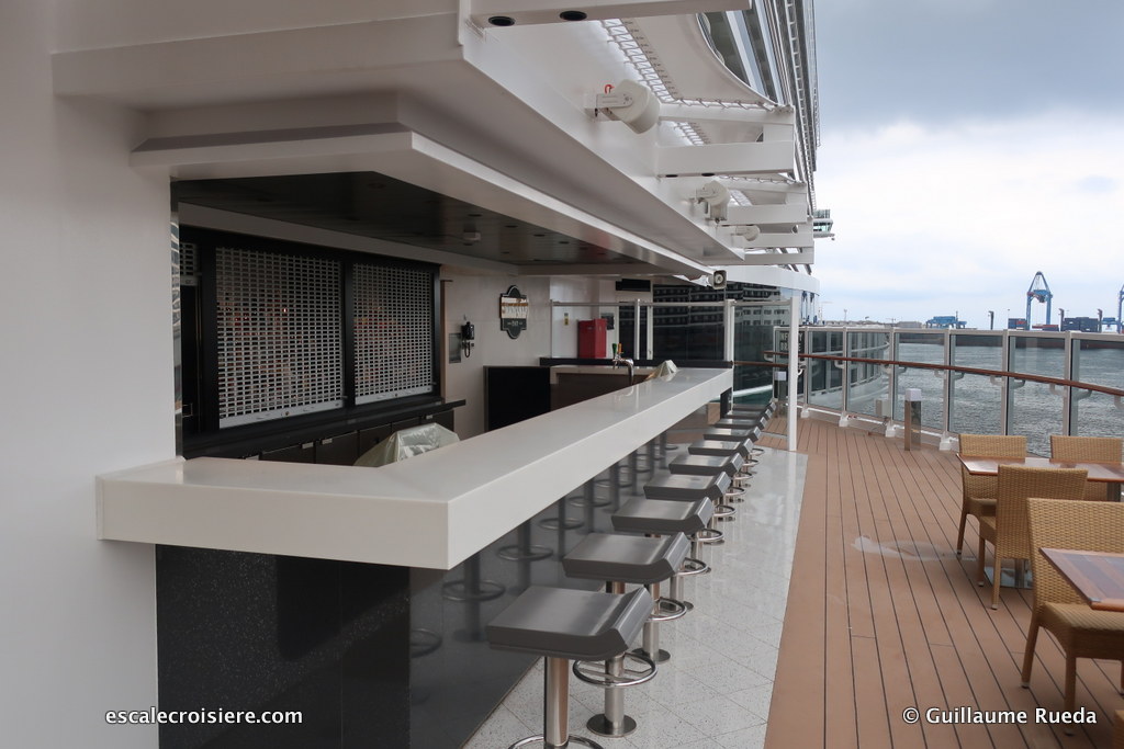 MSC Seaview - Bar pont 8