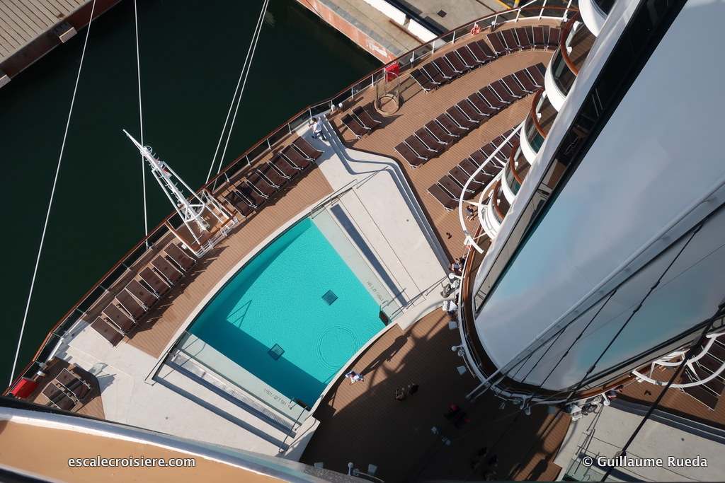 MSC Seaview - Sunset beach pool (1)