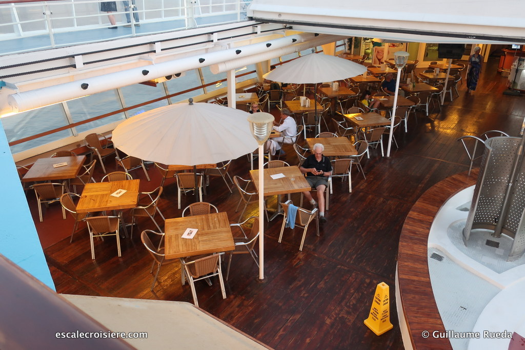 Celestyal Crystal - Helios bar