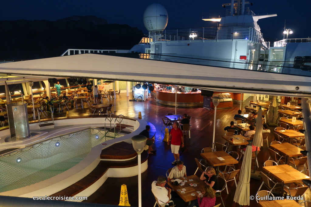 Celestyal Crystal - Helios bar