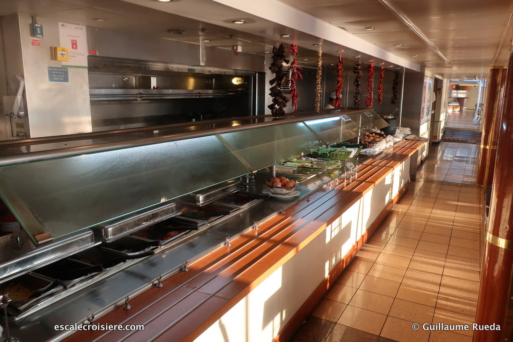 Celestyal Crystal - Leda et Aura Casual Dinning)