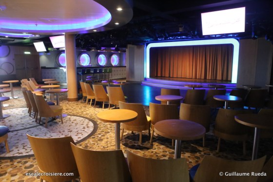 Disney Magic - D Lounge
