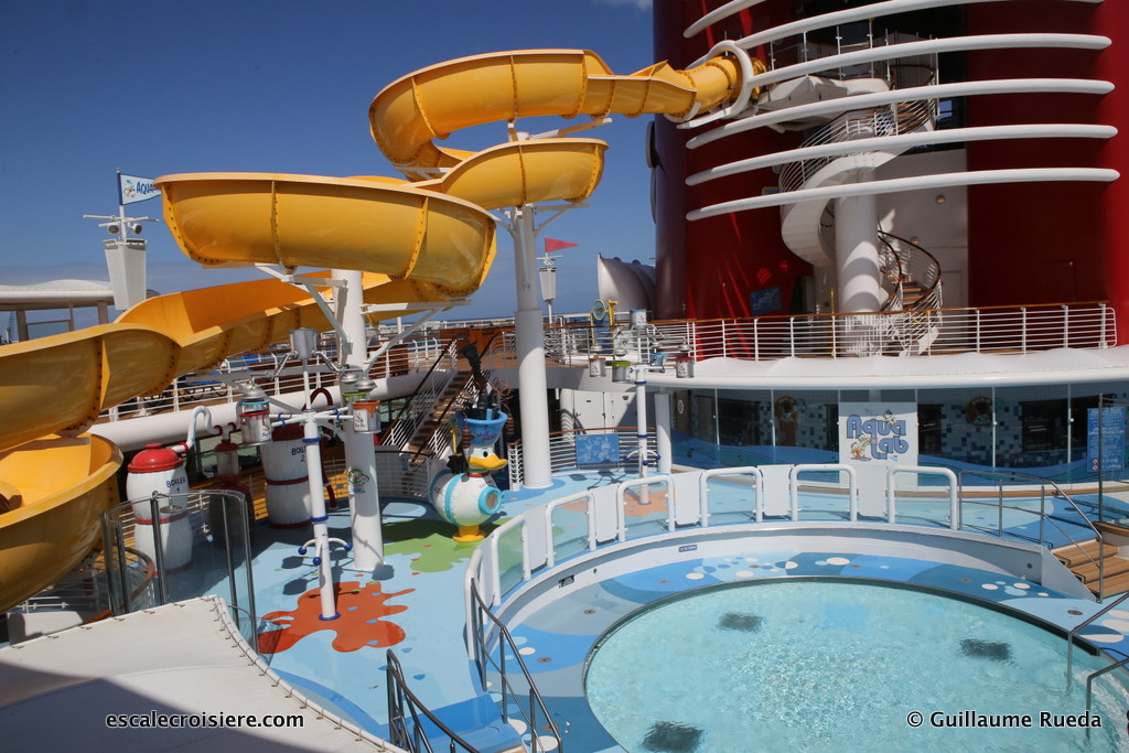 Disney Magic - Toboggan - Aquadunk