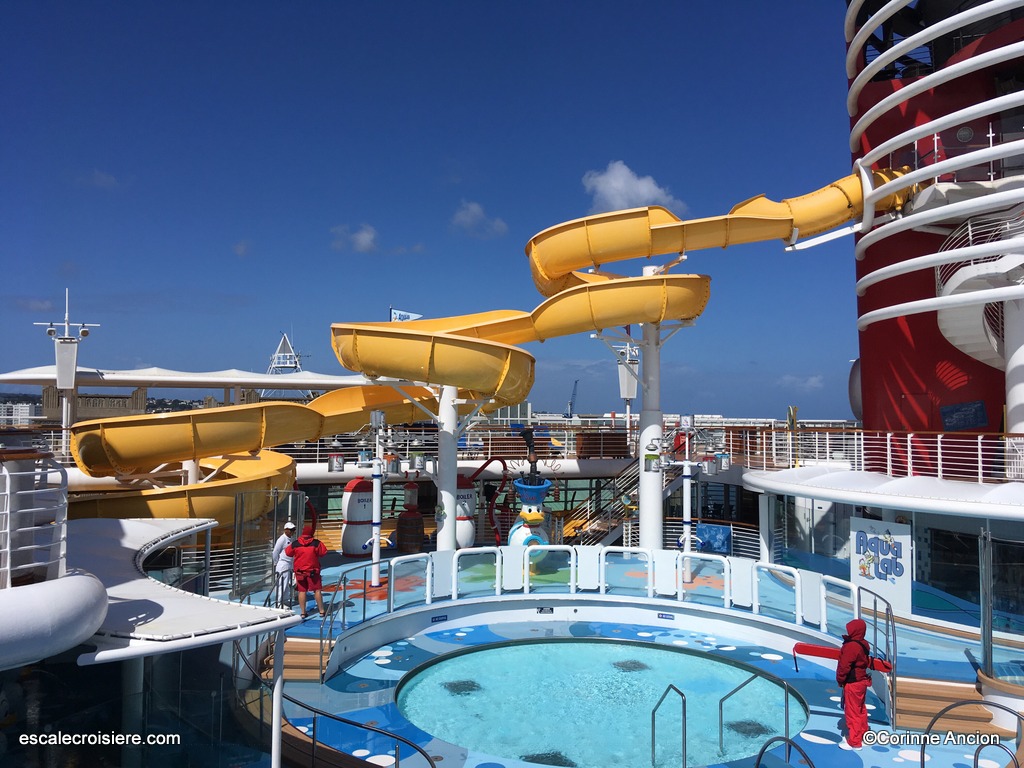 Disney Magic - Piscines - Aqualab