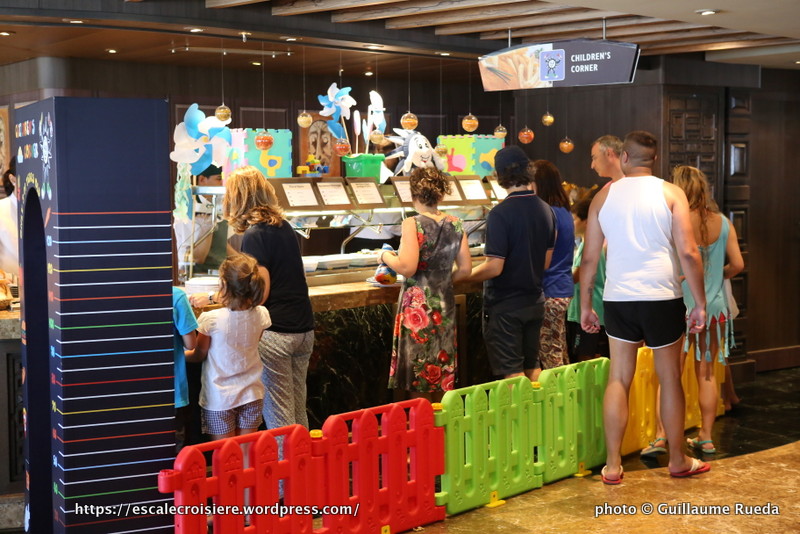 MSC Splendida - Cafeteria Pago Pago